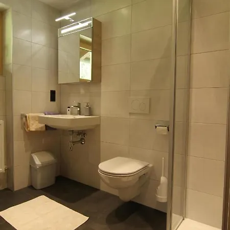 Gaestehaus Bliem Bed & Breakfast