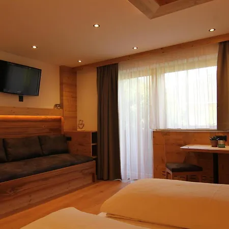 Gaestehaus Bliem Bed & Breakfast Mayrhofen