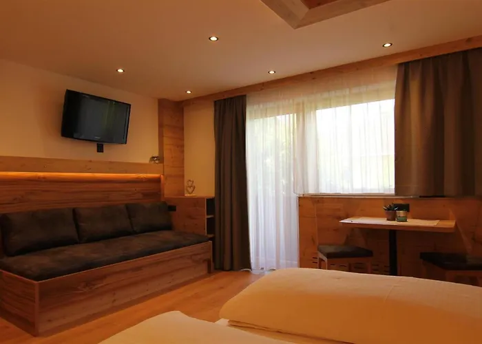 Gaestehaus Bliem Bed & Breakfast Mayrhofen